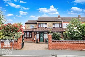 Front Of Property- click for photo gallery